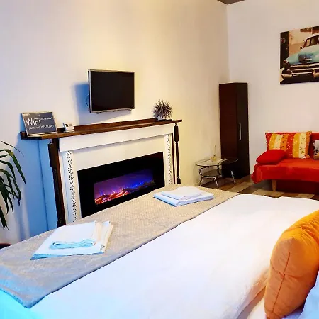 Old City House 3 *